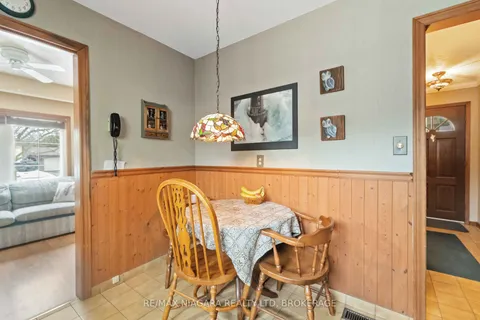 9 Shoreline Dr, St. Catharines, ON L2N 3V7