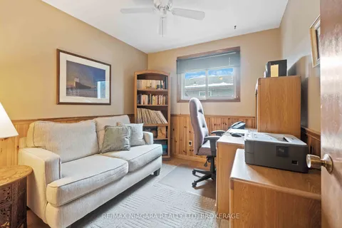 9 Shoreline Dr, St. Catharines, ON L2N 3V7