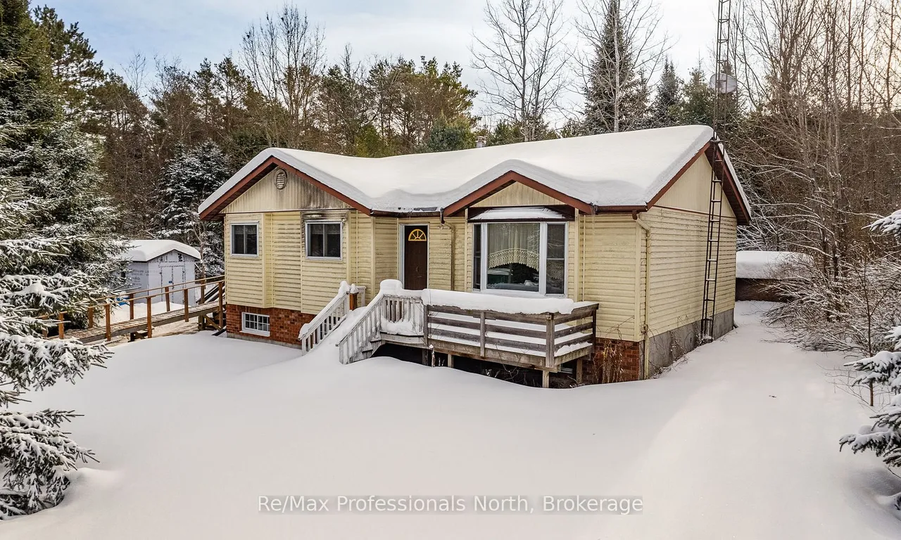 9 The Avenue Rd, Kawartha Lakes, ON K0M 2A0