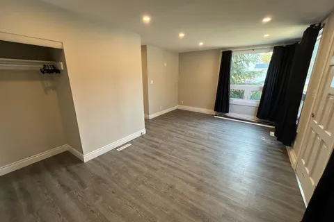 483 Wellington Street, Sarnia, ON N7T 1J1