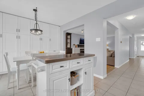 75 Swift Cres, Guelph, ON N1E 7J1