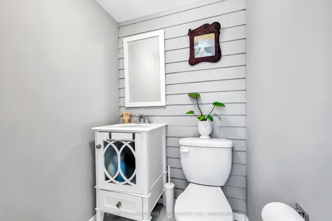 18 Elm Street, Prince Edward County, ON K0K 2T0