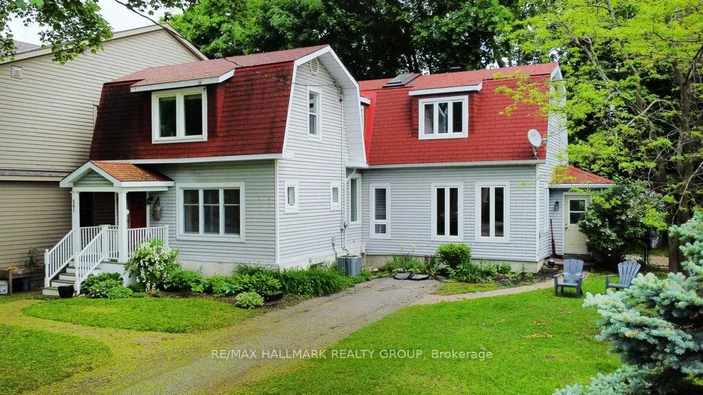 561 Edison Ave, Carlingwood - Westboro and Area, ON K2A 1V5