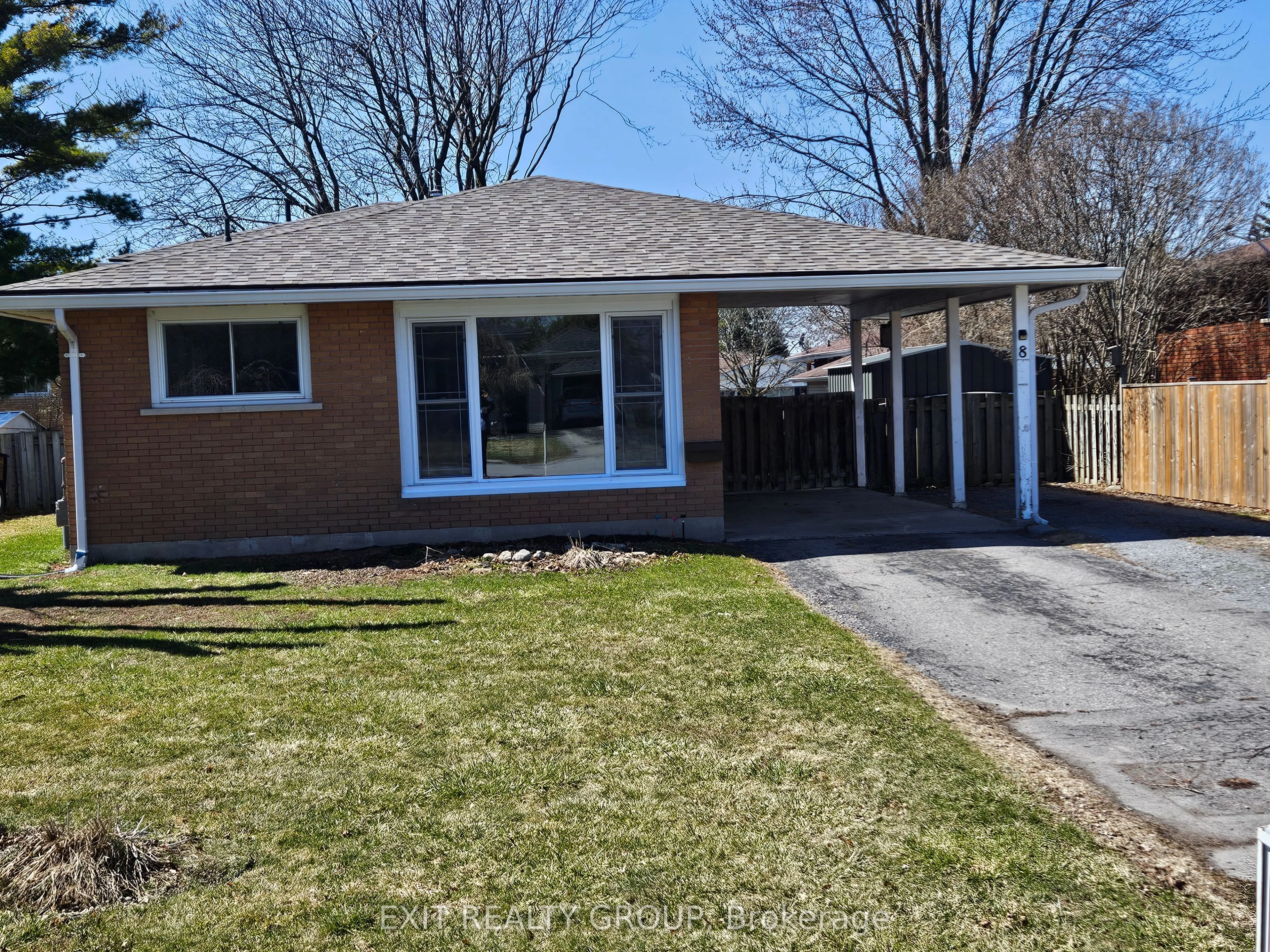 8 Village Drive, Belleville, ON K8P 4J8