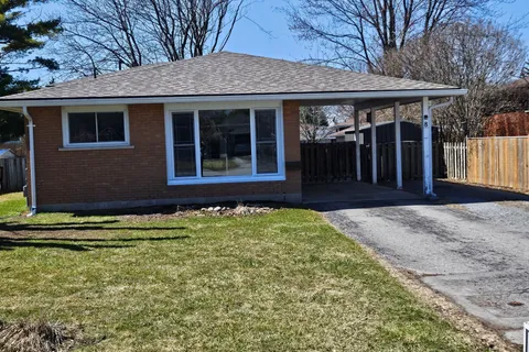 8 Village Drive, Belleville, ON K8P 4J8