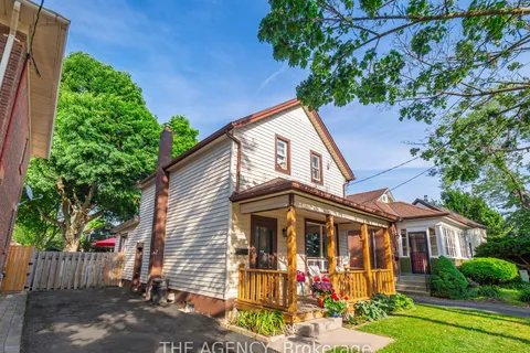 58 Woodland Ave, St. Catharines, ON L2R 5A3