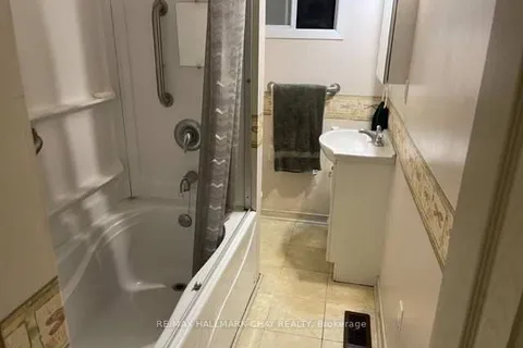 85 Mississauga Avenue, Elliot Lake, ON P5A 1E1