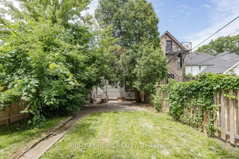 64 Smith Ave, Hamilton, ON L8L 5P1