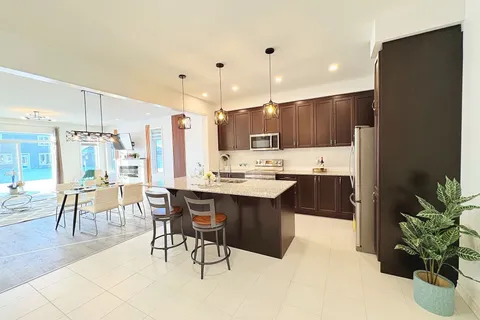 29 Dyer Cres, Bracebridge, ON P1L 0N4