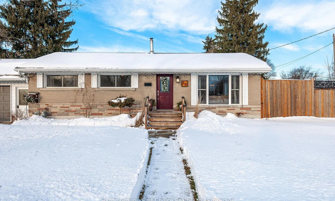 60 Woods St, Stratford, ON N5A 1M1