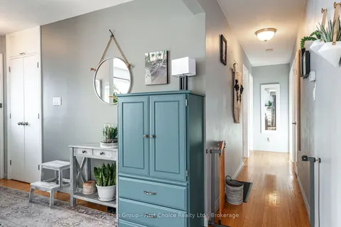 60 Woods St, Stratford, ON N5A 1M1