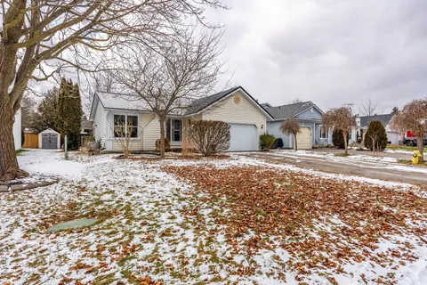 21 Leslie Ave, Norfolk, ON N0A 1N4