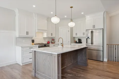 31 Schmidt Way, Quinte West, ON K8V 5P4