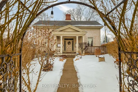 2 Arnold St, Brant, ON N3L 2C2