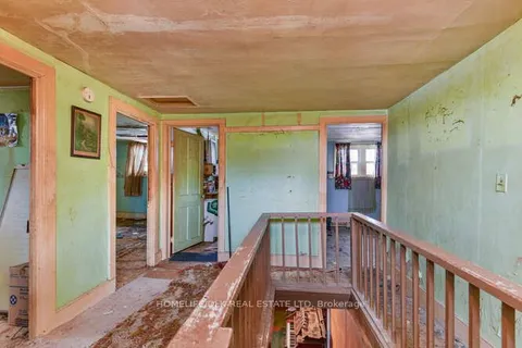 4221 Bisseltown Rd, Augusta, ON K6V 5T2