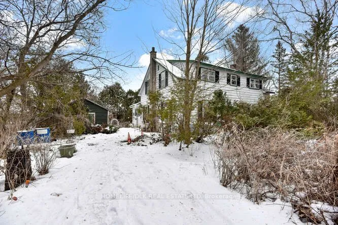 4221 Bisseltown Rd, Augusta, ON K6V 5T2