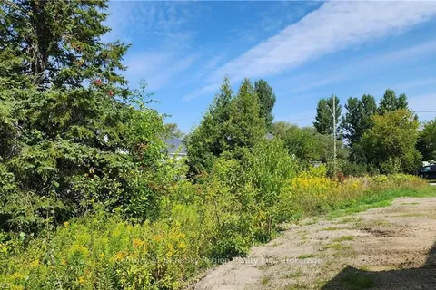 14 Hay St, West Nipissing, ON P0H 1G0