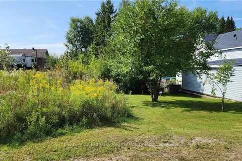 14 Hay St, West Nipissing, ON P0H 1G0