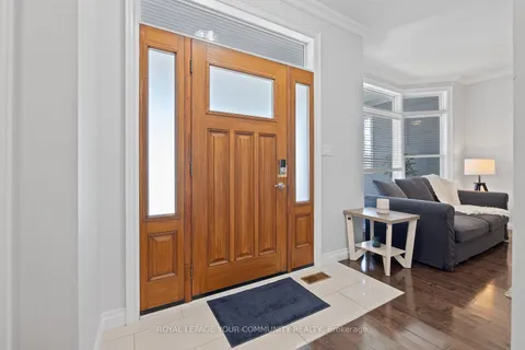 870 Beach Boulevard, Hamilton, ON L8H 6Z4