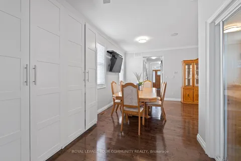 870 Beach Boulevard, Hamilton, ON L8H 6Z4