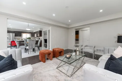 4508 Shuttleworth Dr, Niagara Falls, ON L2G 0X4