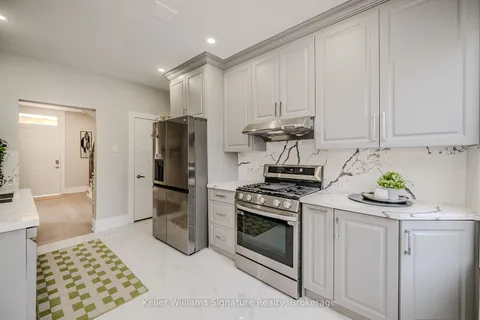 39 Alanson St, Hamilton, ON L8N 1W6