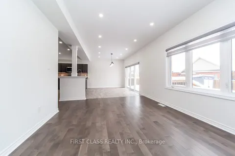 726 Sawmill Rd, Peterborough, ON K9L 0E8