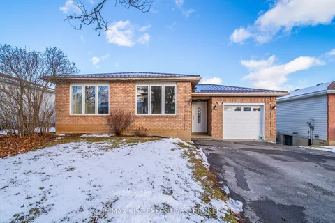 115 University Ave, Belleville, ON K8N 4Y4