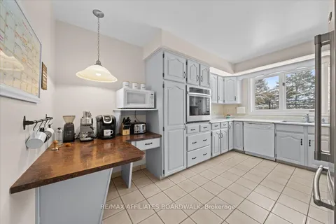 14 East Healey Ave, Stittsville - Munster - Richmond, ON K2S 1K1
