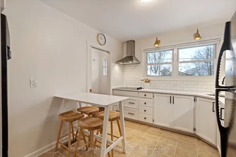 1095 Checkers Rd, Belair Park - Copeland Park and Area, ON K2C 2S5