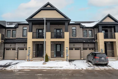 7328 Sandy Ridge Common, Niagara Falls, ON L2G 3L9