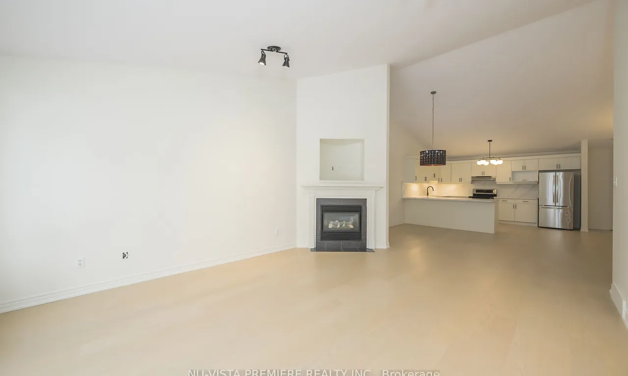 Detached kitchen at 562 Bluebell Rd London