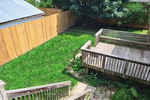 16 DELEVAN Crescent, Tillsonburg, ON N4G 3M7