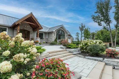 9459 Mccuan Road, Beckwith, ON K7C 0C4
