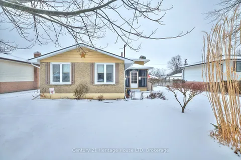 1383 Garrison Rd, Fort Erie, ON L2A 1P4