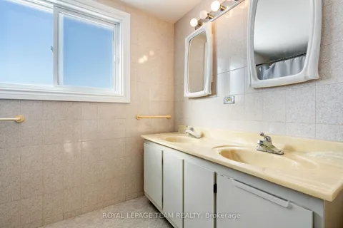 5226 Brinston Rd, South Dundas, ON K0E 1K0