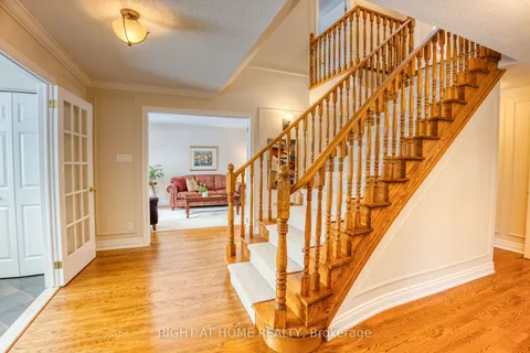28 Hampel Cres, Stittsville - Munster - Richmond, ON K2S 1E4
