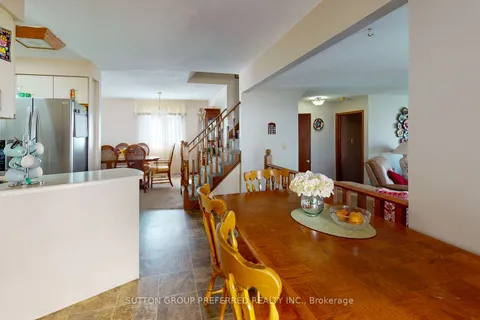 1646 Attawandaron Rd, London, ON N6G 3M6