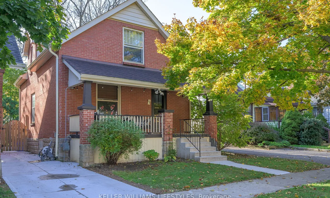 49 Elmwood Pl, London, ON N6J 1J4