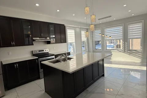 1072 Edinburgh Dr, Woodstock, ON N4T 0M5