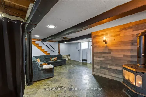 82 Outlet Road, Prince Edward County, ON K0K 1P0
