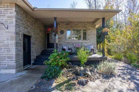 170 LAKESHORE Road, Georgian Bluffs, ON N0H 2T0