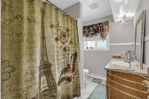 920 LAVIOLETTE St, Clarence-Rockland, ON K4K 1B1