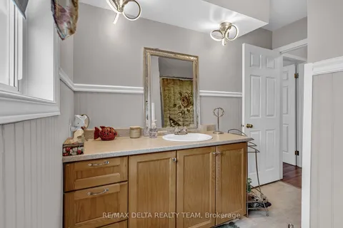 920 LAVIOLETTE St, Clarence-Rockland, ON K4K 1B1