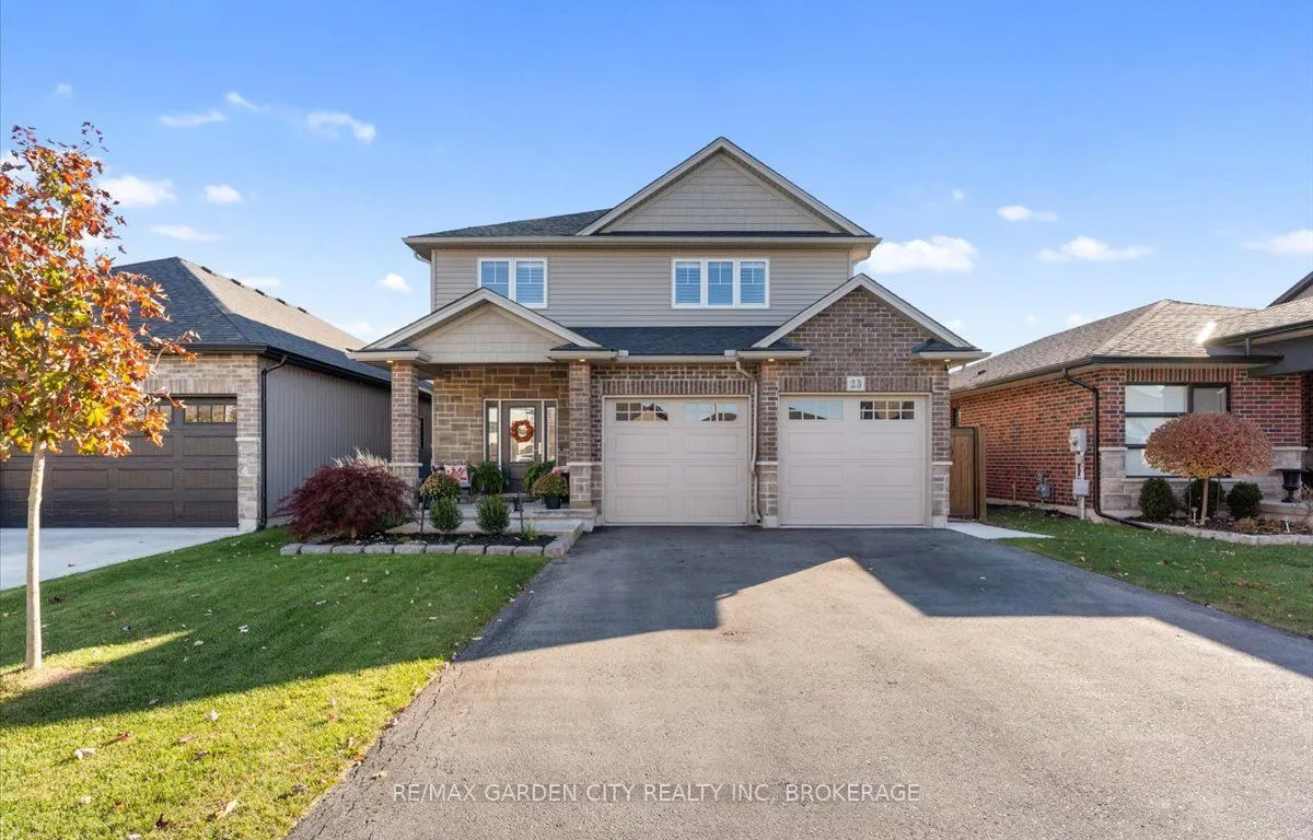 23 WILLOWBROOK Dr, Welland, ON L3C 0G1