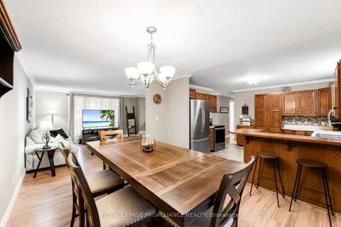 74 Pinnacle St, Brighton, ON K0K 1H0