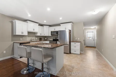 40 Devon Drive, South Huron, ON N0M 1S3