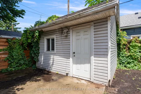 33 Highland Avenue, Hamilton, ON L8L 1Y8