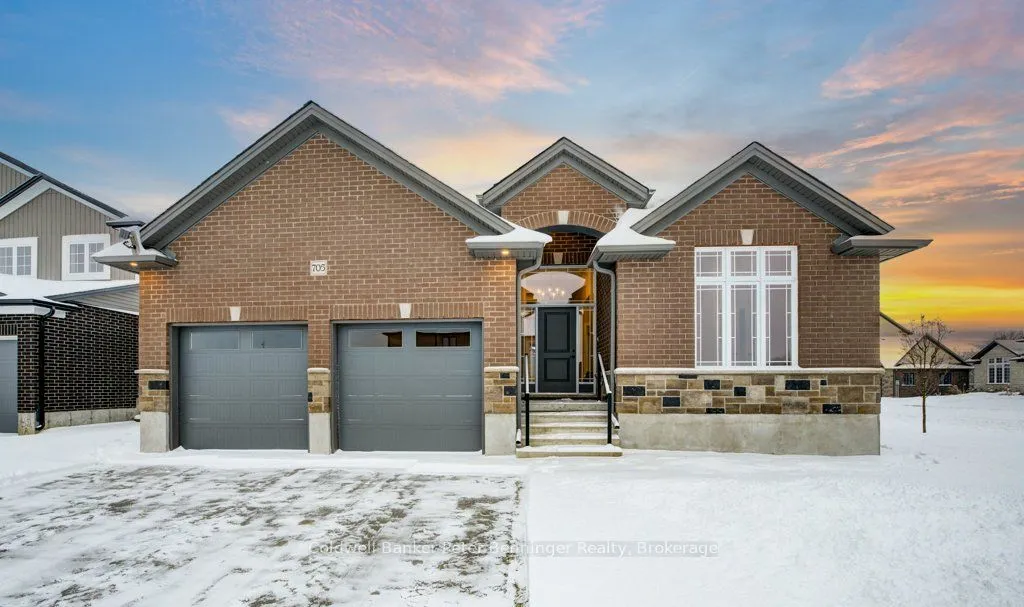 705 Hollinger Drive, North Perth, ON N4W 3V2