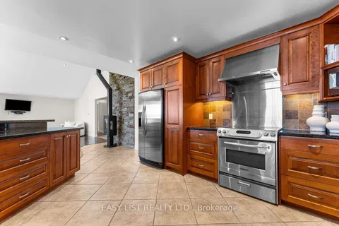 910 Bayview Drive, Constance Bay - Dunrobin - Kilmaurs - Woodlawn, ON K0A 3M0